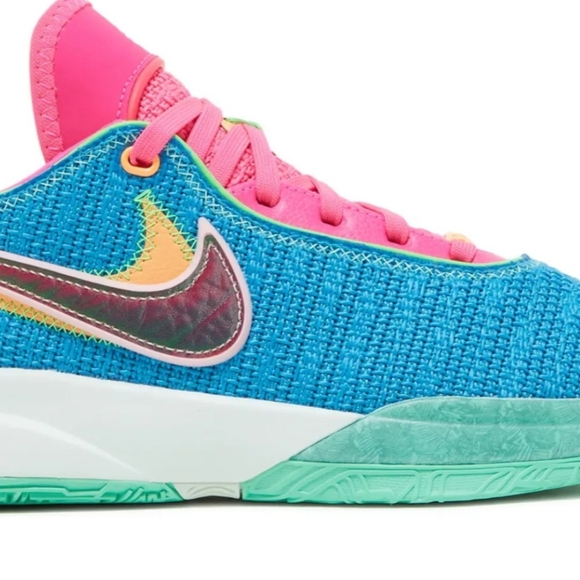 BNIB Nike LeBron 20 Laser Blue Kids Size 3Y DQ8651-400 Multi Color Swoosh B-Ball - Picture 3 of 7